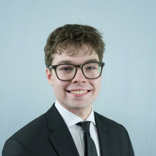 Portrait photo of Hunter Mansson